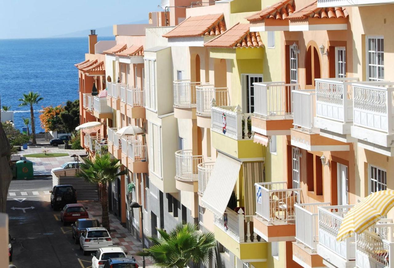 Casa Blanca , nahe am Strand , WiFI frei Guía de Isora Exterior foto